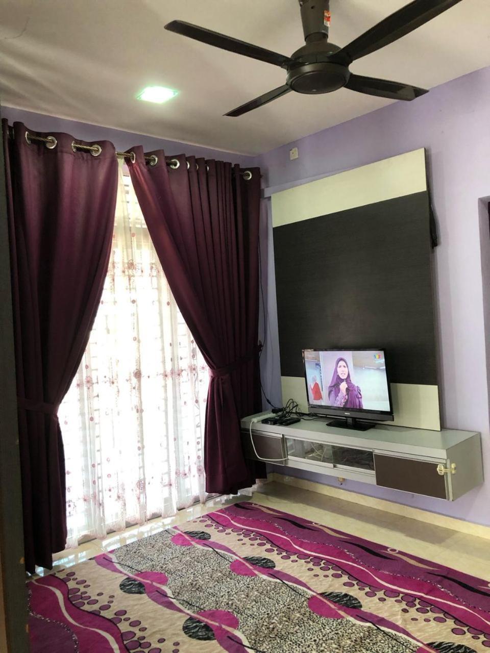 Holiday home Af Gong Badak - Unisza, Umt